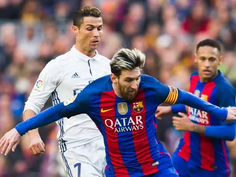 'Messi, Ronaldo là những con quái thú'