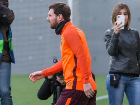 Messi trở lại, sẵn sàng cùng Barcelona tiếp đón Chelsea