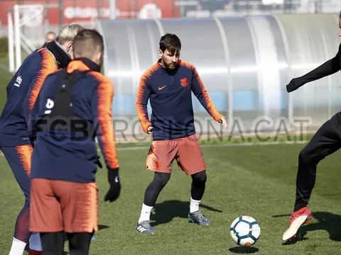 Messi và đồng đội tiếp tục hành trình tìm kiếm cú ăn ba