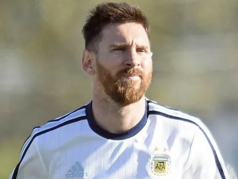 Messi yêu cầu Barcelona thanh lý gấp 5 đồng đội