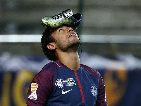 Mở tỉ số trên chấm 11m, Neymar đưa PSG vào bán kết