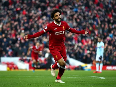 Mohamed Salah bắt kịp Suarez: Huyền thoại mới