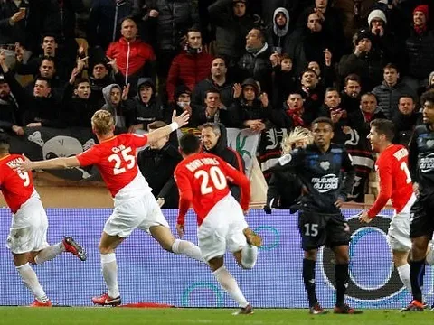 Monaco 2-2 Nice: Balotelli gọi, Falcao trả lời