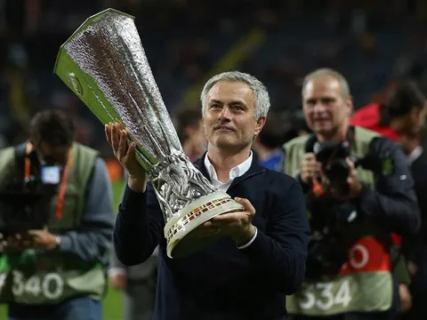 Mourinho cán mốc 100 trận ở Man Utd: Có thăng, có trầm!