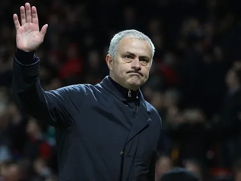 Mourinho coi trọng FA Cup, công khai "đá đểu" Klopp