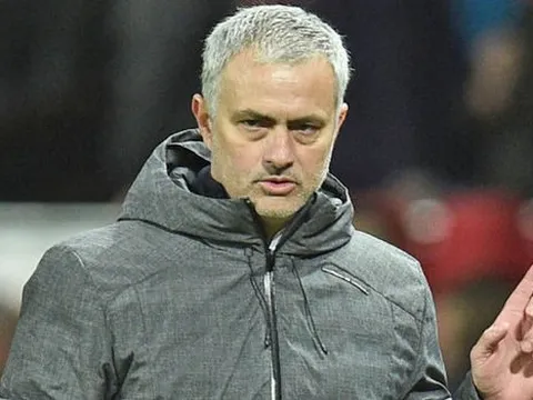 Mourinho hé lộ nơi có sức ép đáng sợ hơn Man Utd