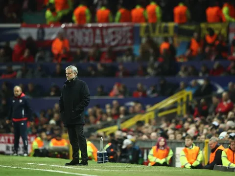 Mourinho trên đường trở thành kẻ lạc hậu của thế giới