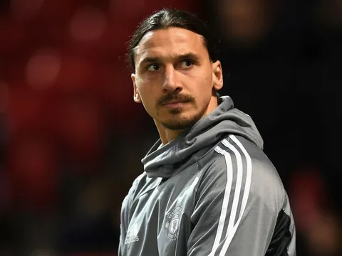 Mourinho thừa nhận Ibrahimovic đang buồn