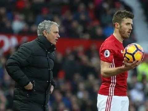 Mourinho vẫn cần tìm người thay thế Carrick