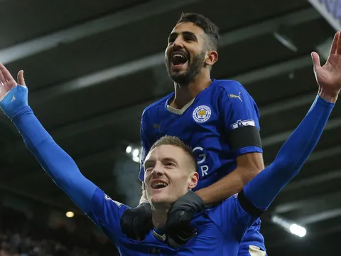 'Muốn trụ hạng, Leicester nên loại Vardy và Mahrez'