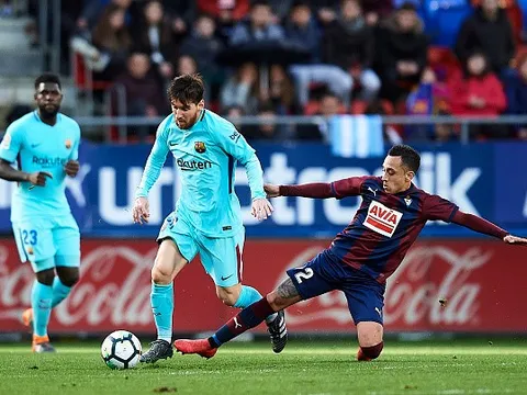 Nếu Ronaldo là mãnh thú, thì Messi có giá trị bằng cả hàng công