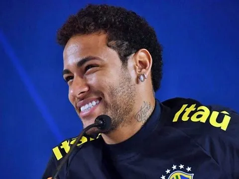 Neymar 'bày tỏ' tình cảm đặc biệt với Messi