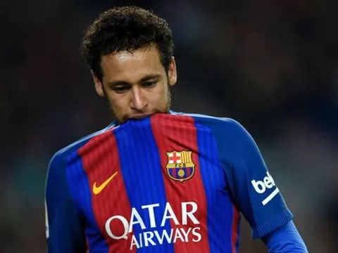 'Neymar là gã chỉ chạm nhẹ đã ngã lăn quay'