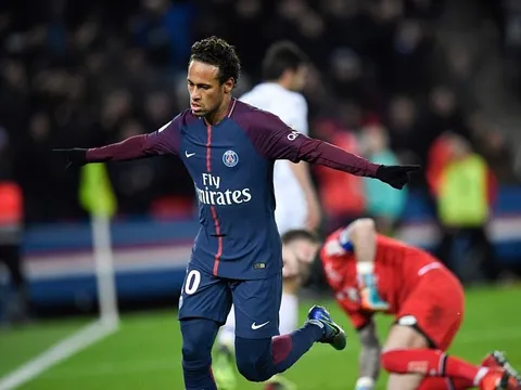 Neymar lập poker, Cavani đuổi kịp Ibra, PSG hủy diệt Dijon với tỉ số 8-0