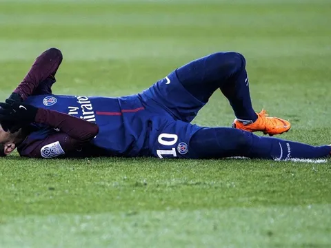 Neymar dính chấn thương nặng: PSG sợ hãi, tuyển Brazil tái mặt