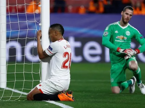 Ngạc nhiên về số pha cứu thua của De Gea