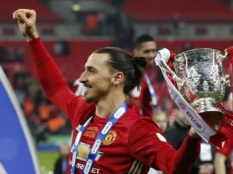 Ngày Cantona khép mình trước 'dị nhân' Ibrahimovic