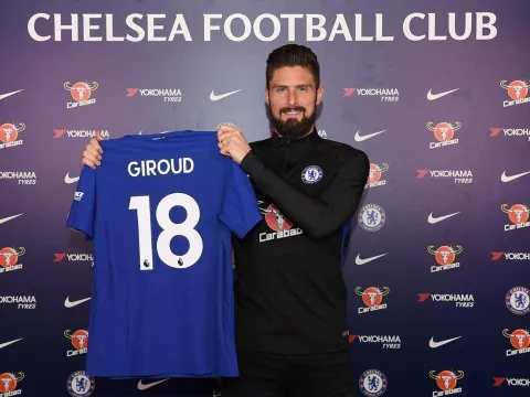 Ngày Giroud ra mắt, Hazard sẽ đá ngay phía sau?