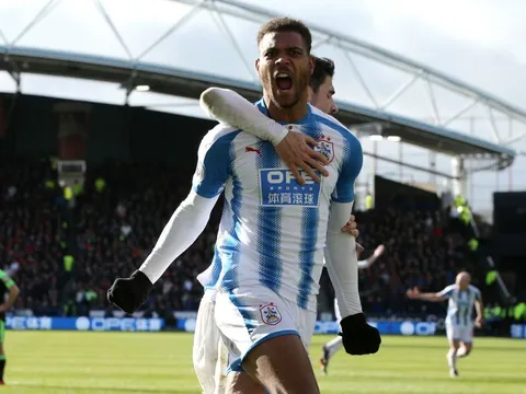 Ngựa ô có 3 điểm, top dưới Premier League nín thở