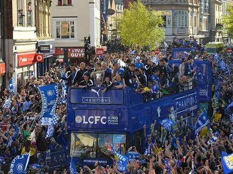 Những bức ảnh khó quên nhất Premier League năm 2016