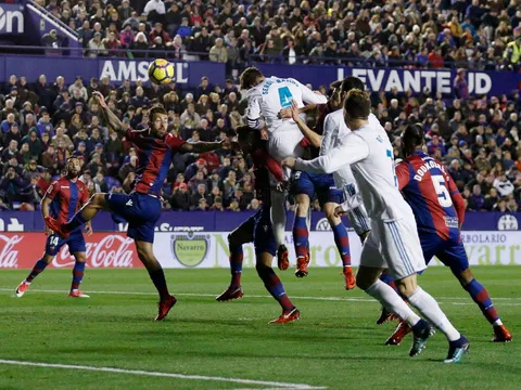Nhận đòn đau phút 89, Real Madrid ôm hận trước Levante