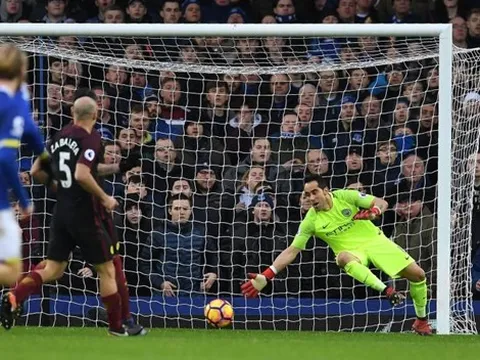 Nhìn Bravo, Pep Guardiola có còn dối lòng?