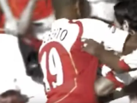 Nhìn lại chuỗi trận bất bại 'thần thánh' của Arsenal