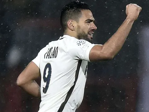 Những cầu thủ nguy hiểm nhất châu Âu: Giroud số 1, Falcao bỏ xa Ronaldo