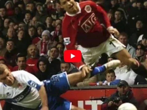 Những lần Cristiano Ronaldo phải quằn quại vì bị phạm lỗi