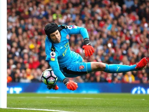 Những pha cứu thua xuất thần của Petr Cech