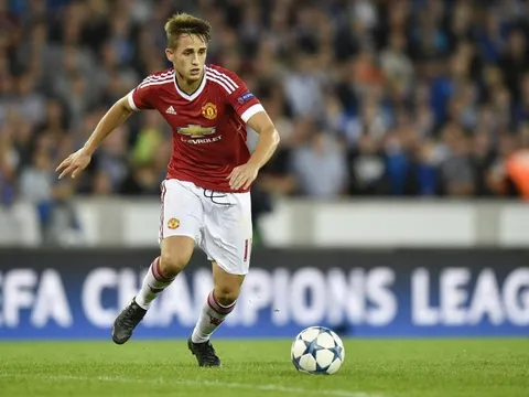 Những pha đi bóng lắt léo và khó lường của Adnan Januzaj