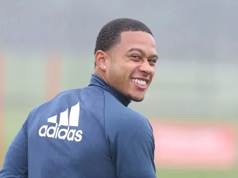 Nói về Mourinho, Depay khiến tất cả BẤT NGỜ