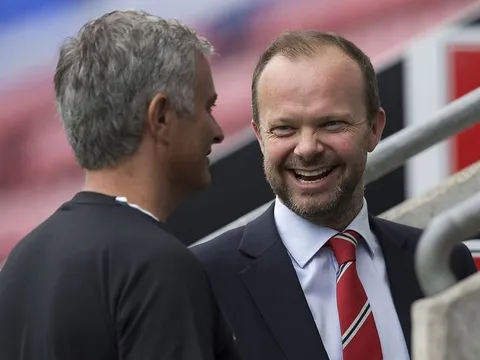 Nóng: Man Utd lên kế hoạch trói chân Mourinho