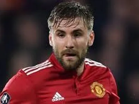 NÓNG: Shaw to tiếng với Mourinho trên sân tập