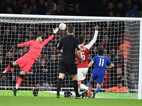 Ospina có xứng đáng ngồi dự bị ở Arsenal?