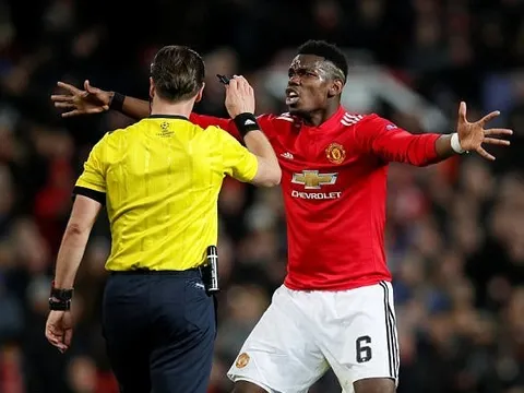 Paul Pogba chơi bóng cứ như một cầu thủ học việc