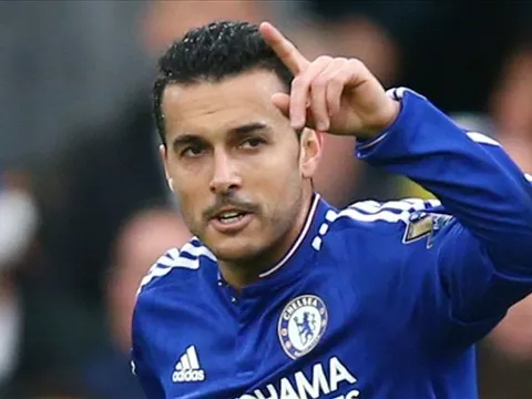 Pedro bùng nổ đáng sợ dưới thời Conte