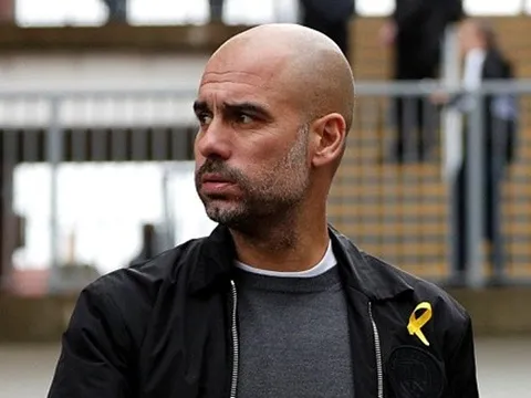 Pep Guardiola thở dài khi Man City chuẩn bị xung trận