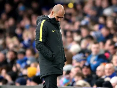 Pep tự tay loại Man City khỏi cuộc đua vô địch