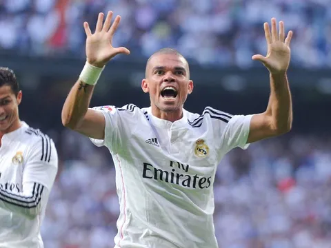 Pepe chơi cực hay trong màu áo Real Madrid