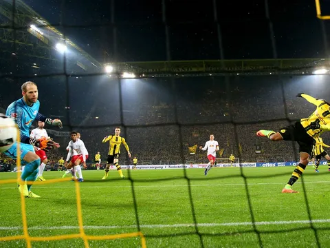 Pha dàn xếp tấn công đẳng cấp của Dortmund trước RB Leipzig