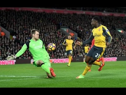 Pha lốp bóng tinh tế của Danny Welbeck vào lưới Liverpool