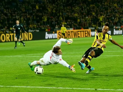 Phá lưới Hamburg, Aubameyang cán mốc 25 bàn