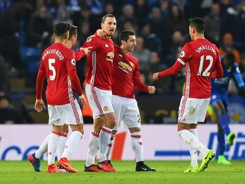 Phá lưới Leicester, Ibrahimovic lập kỷ lục khó tin