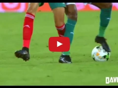 Pha xoay Roulette đỉnh cao của Wilfried Zaha vs Morocco