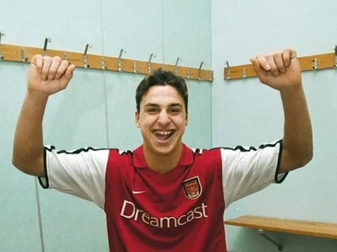 Ibrahimovic khiến Arsenal tiếc hùi hụi