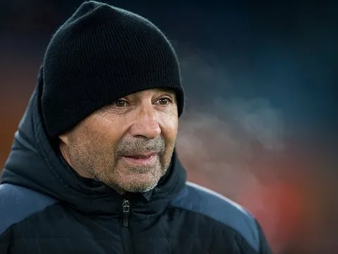 TIẾT LỘ: "Phù thuỷ" Sevilla suýt là nguời của Chelsea