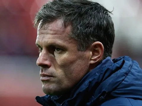 "Phun mưa" vào CĐV MU, huyền thoại Liverpool có nguy cơ mất việc