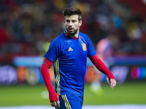 Phe Real Madrid khẩu chiến Barca kịch liệt