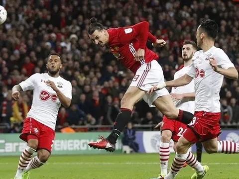 Paul Pogba thán phục Ibrahimovic
